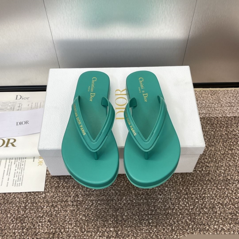 ch**an D*or slippers